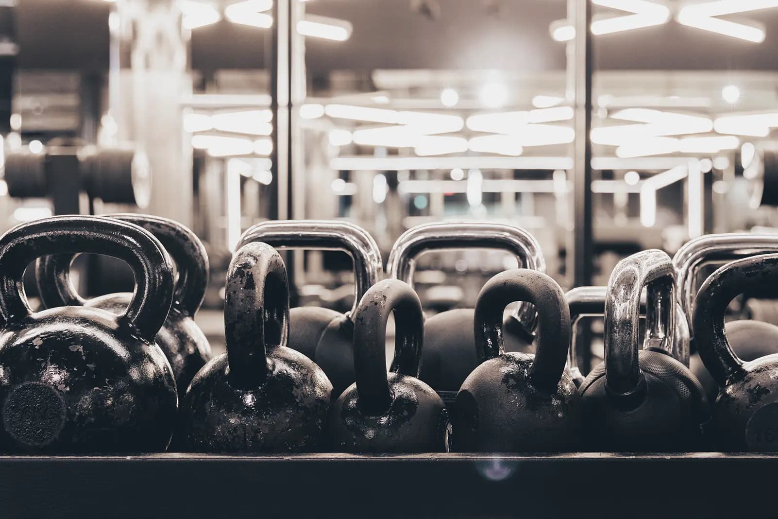 Dumbbels for strength training sessions at Clubsportive gym.